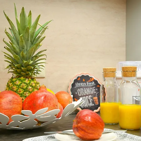 ベッド・アンド・ブレックファスト H68 アラッシオ