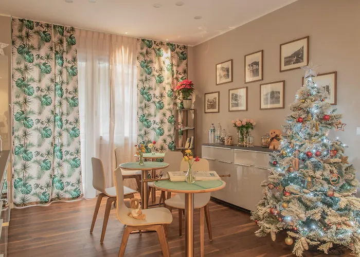 H68 Alojamento de Acomodação e Pequeno-almoço Alassio