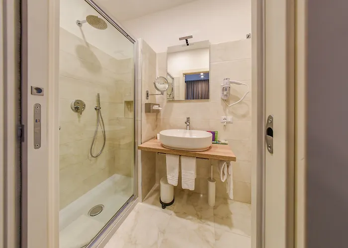 Alojamento de Acomodação e Pequeno-almoço H68 Alassio