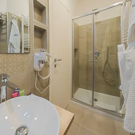 Bed & Breakfast H68 4*