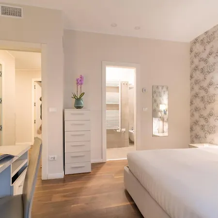 H68 Bed & Breakfast 4*