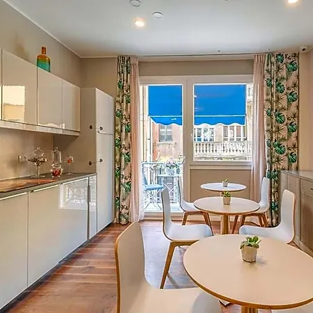 Bed & Breakfast H68 Alassio